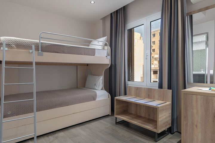 Room 34 of 68