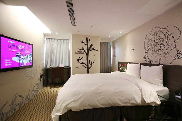 Room 5 of 60