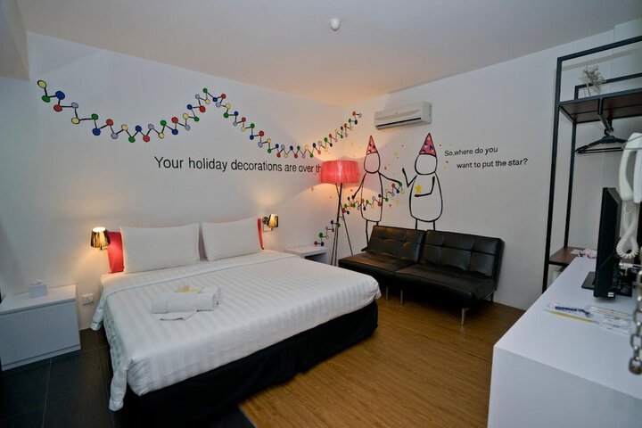 Room 19 of 51