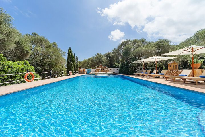Pool 45 of 77