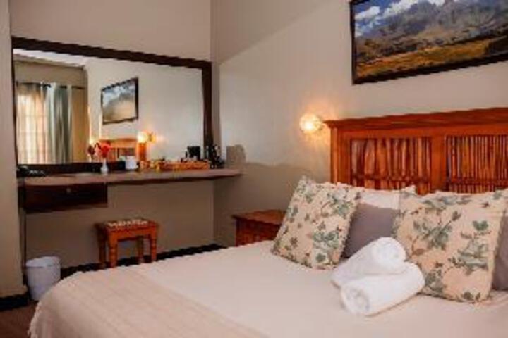 Room 46 of 120