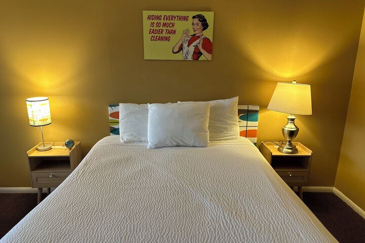 Room 26 of 65