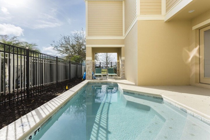 Pool 27 of 43