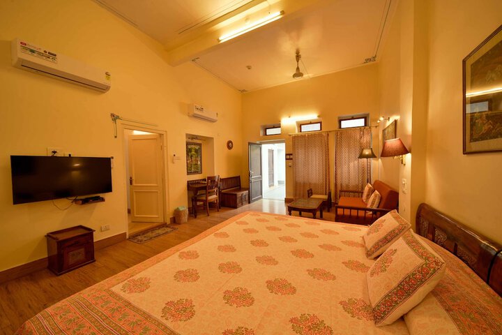 Room 46 of 183