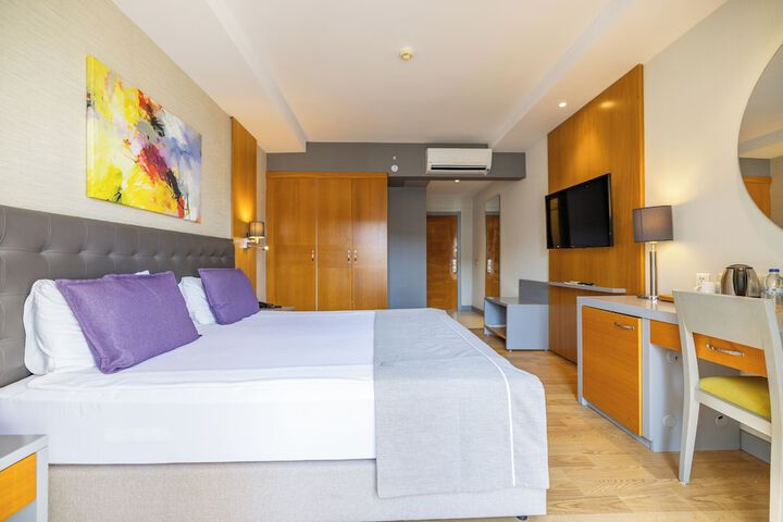 Room 26 of 71