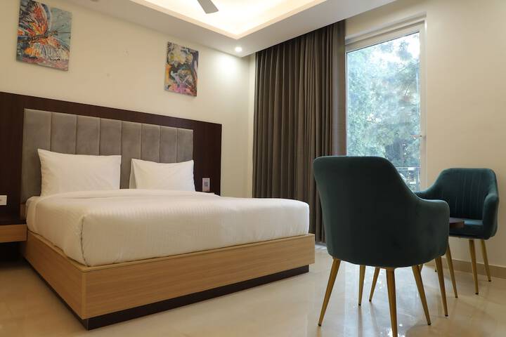 Room 14 of 24