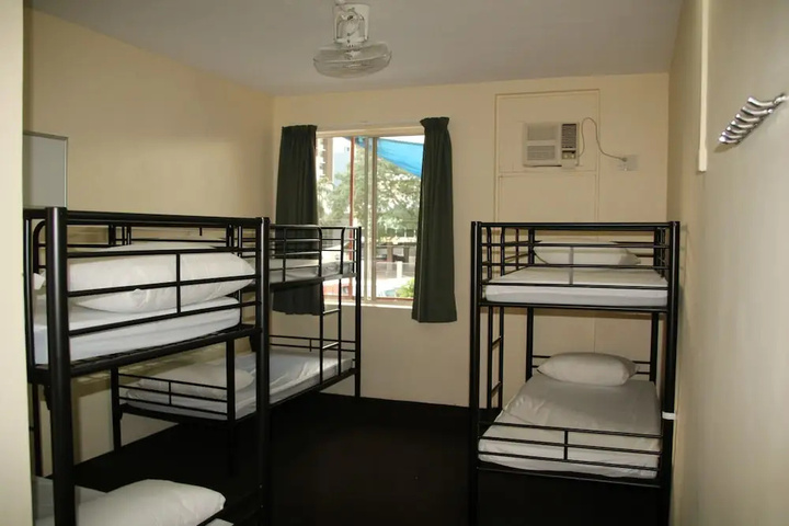 Room 5 of 21