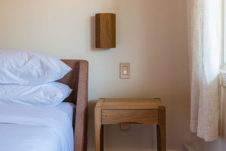 1 Queen Bed (22 of 38)