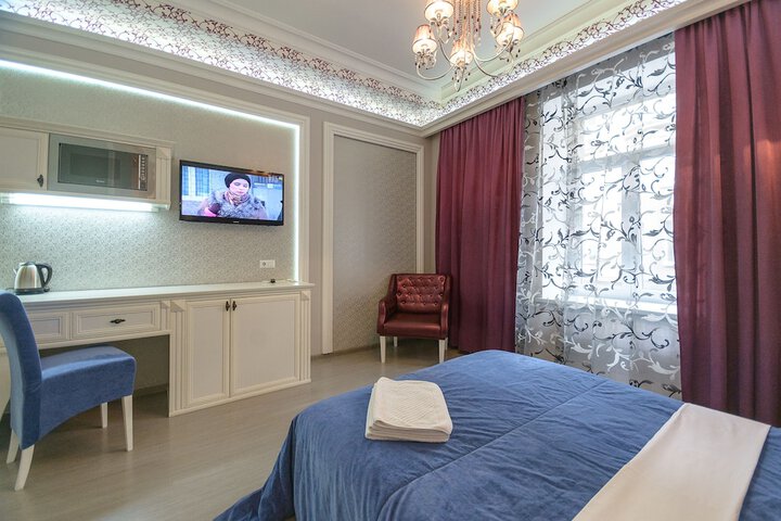 Room 19 of 214