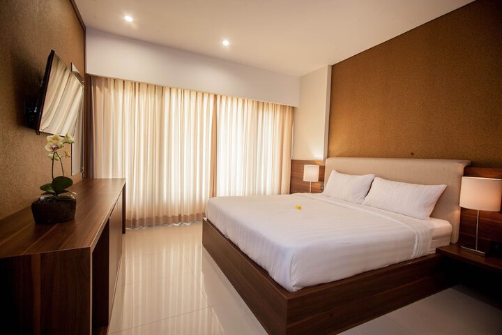 Room 10 of 53