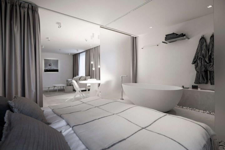 Room 61 of 122
