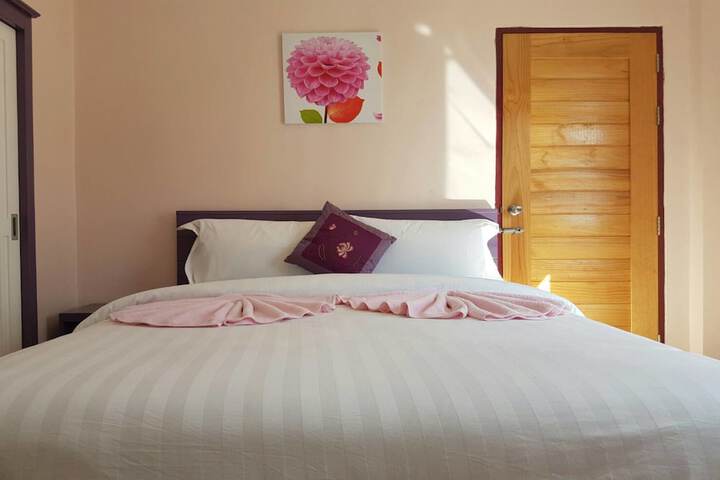 Room 10 of 20