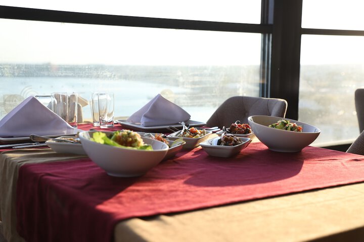 Dining 138 of 159