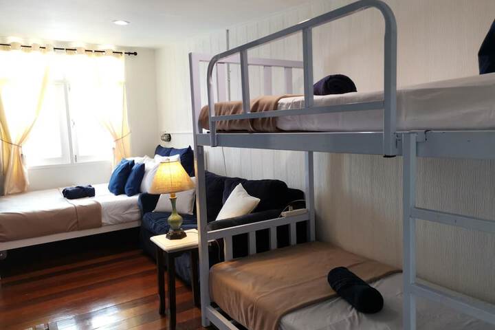 Room 17 of 49