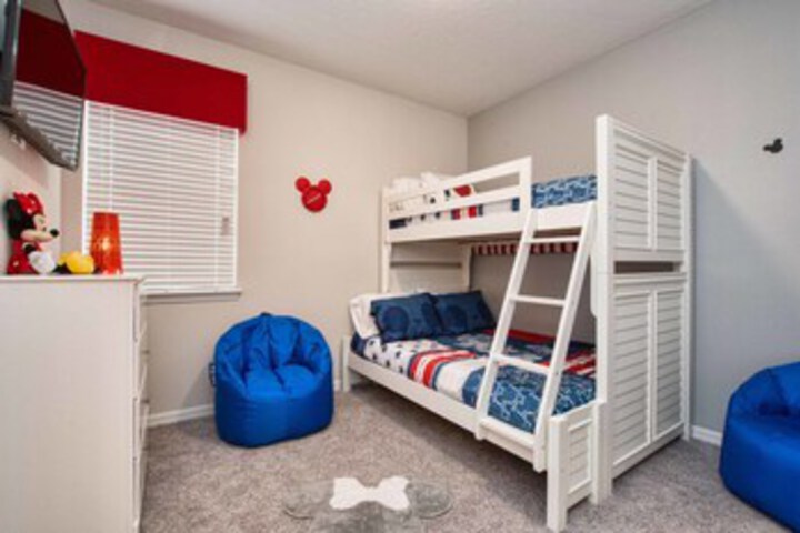 Room 16 of 49