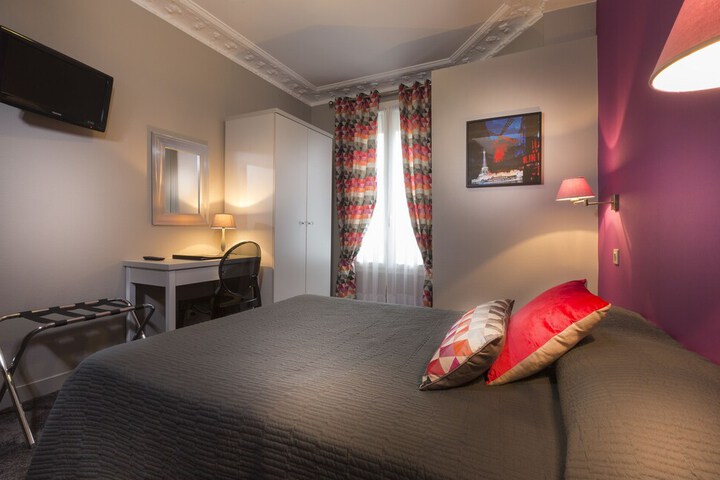 Room 7 of 37