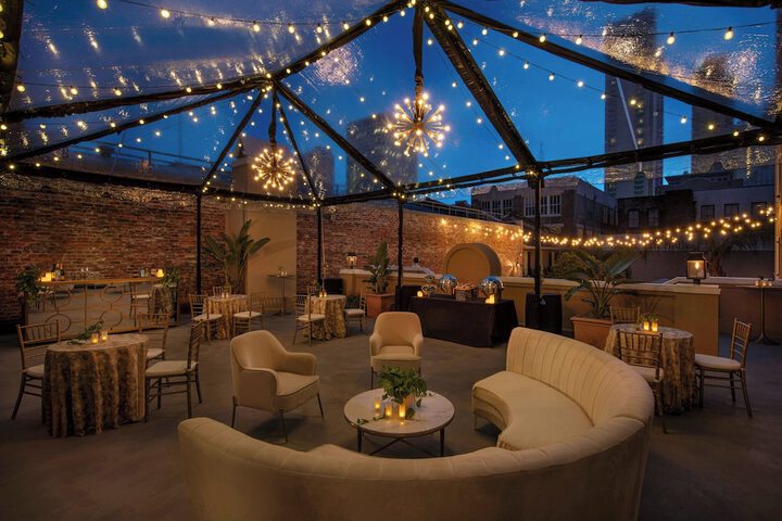 Ballroom/Hall 64 of 77