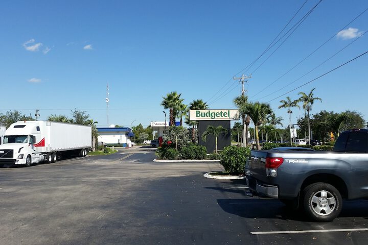 Property Grounds 20 of 22