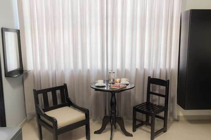 Room 26 of 65