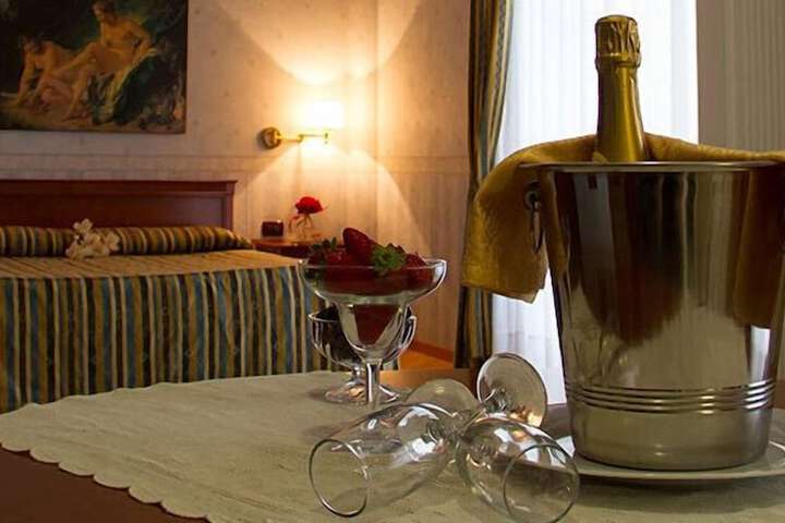 Room amenity