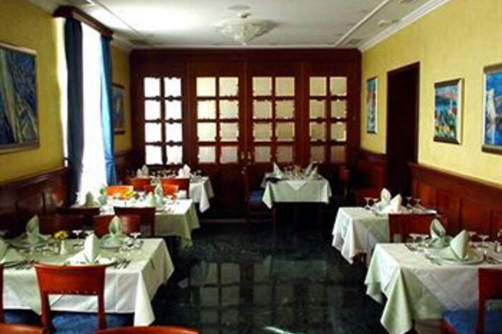 Dining 57 of 57