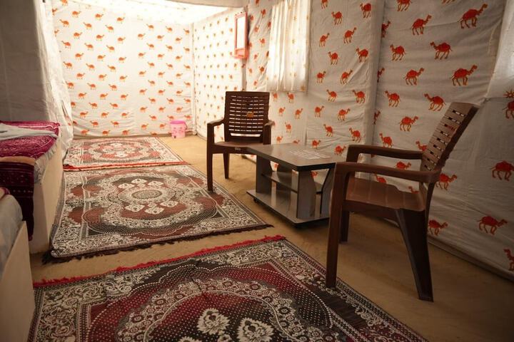 Room 13 of 30