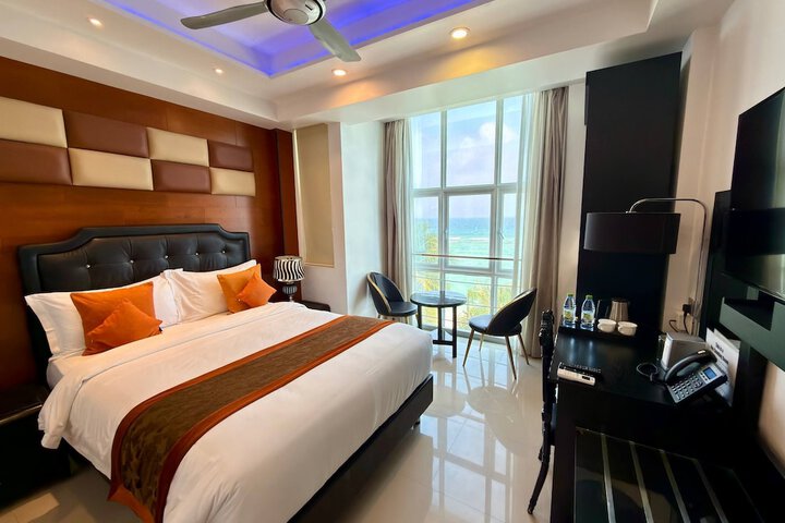 Room 30 of 114
