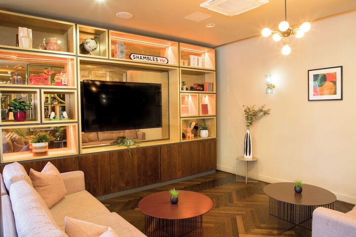 Lobby Entry