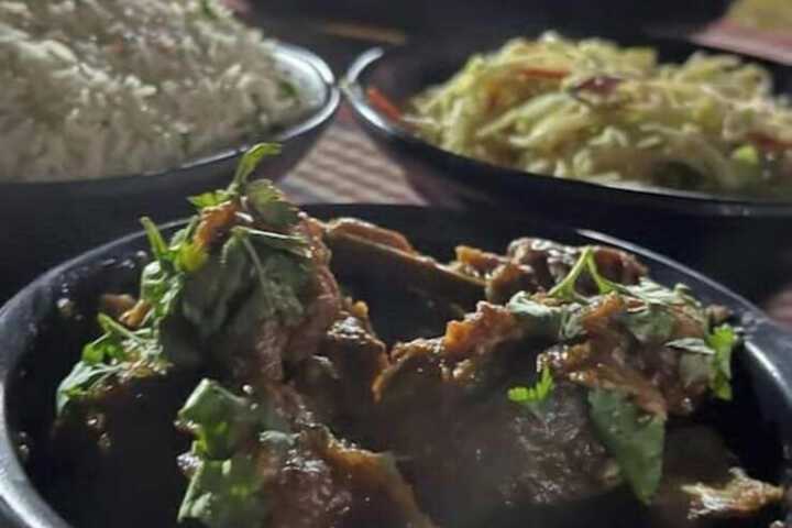 Dining 28 of 50