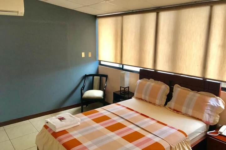 Room 5 of 24