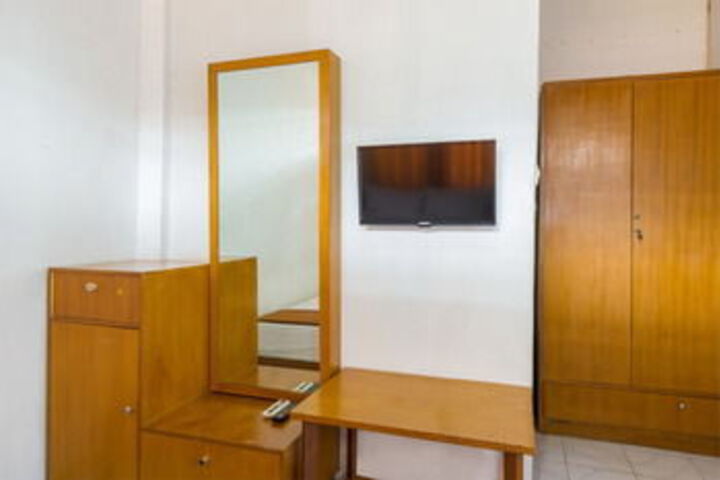Room 9 of 21