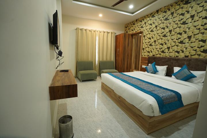 Room 15 of 58