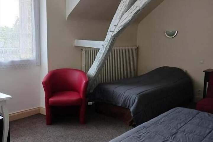 Room 4 of 20