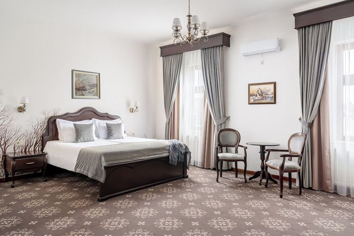 Room 15 of 74