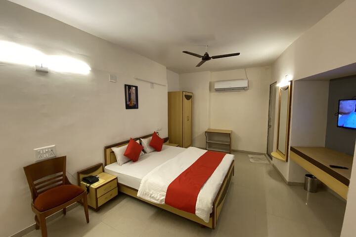 Room 25 of 52