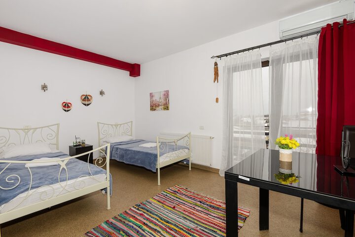 Room 3 of 30