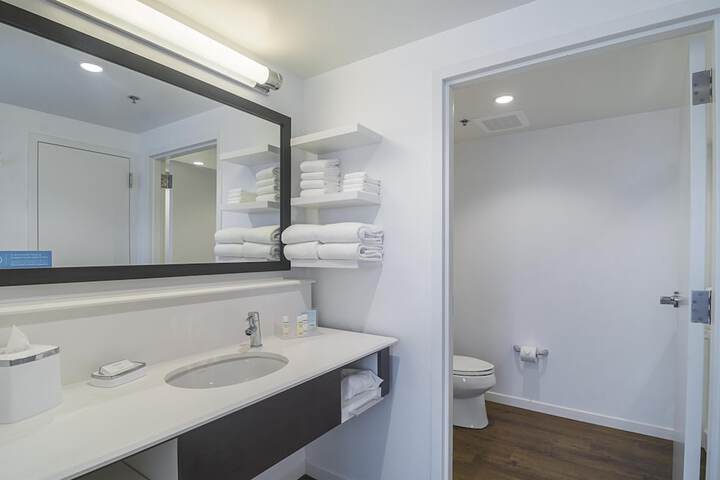Clean Restrooms