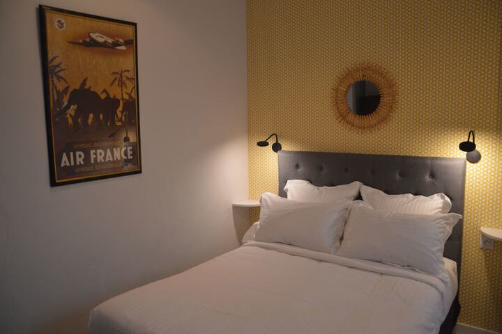 Room 7 of 28