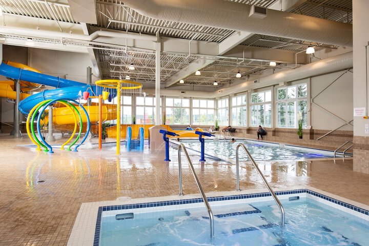 Pool 33 of 52