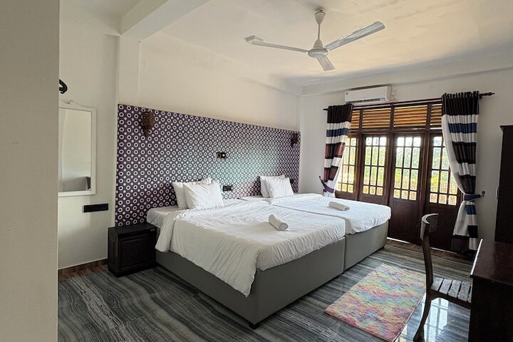 Room 8 of 52