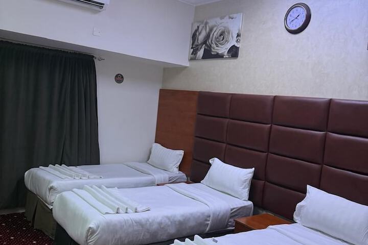 Room 3 of 5