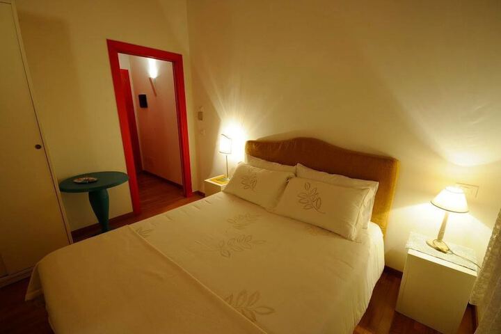 Room 10 of 53