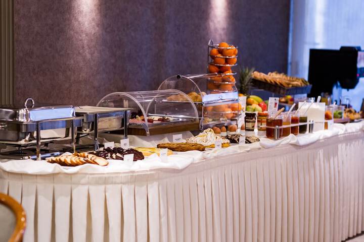 Breakfast/Coffee Service 65 of 84