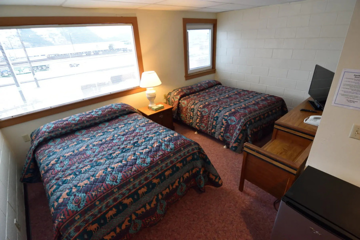 Room 5 of 14