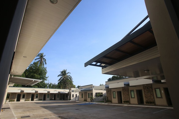 Property Grounds 146 of 152