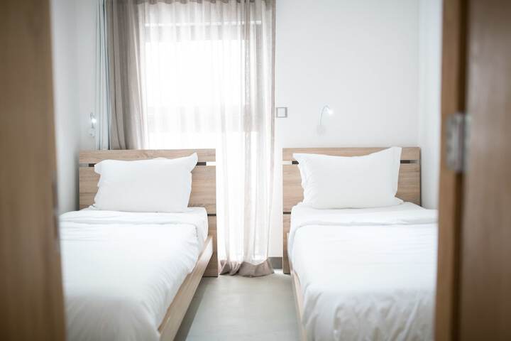 Room 3 of 46