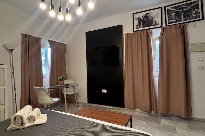 Room 12 of 52