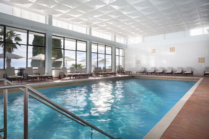 Hotel Pool