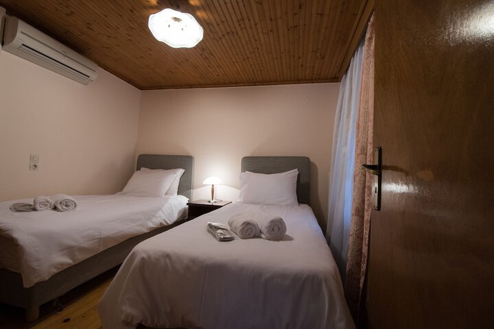 Room 13 of 71