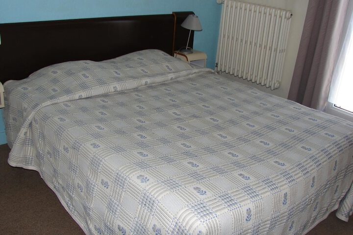 Room 13 of 43